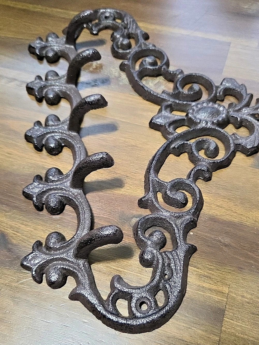 Ornate Wall-Mount Hook Rack - Picture 2 of 2